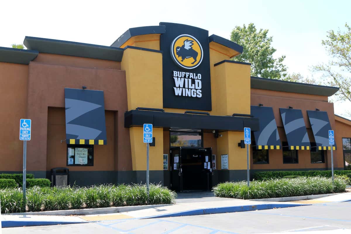 Ranking Buffalo Wild Wings Sauces from Mildest to Hottest Calories!)