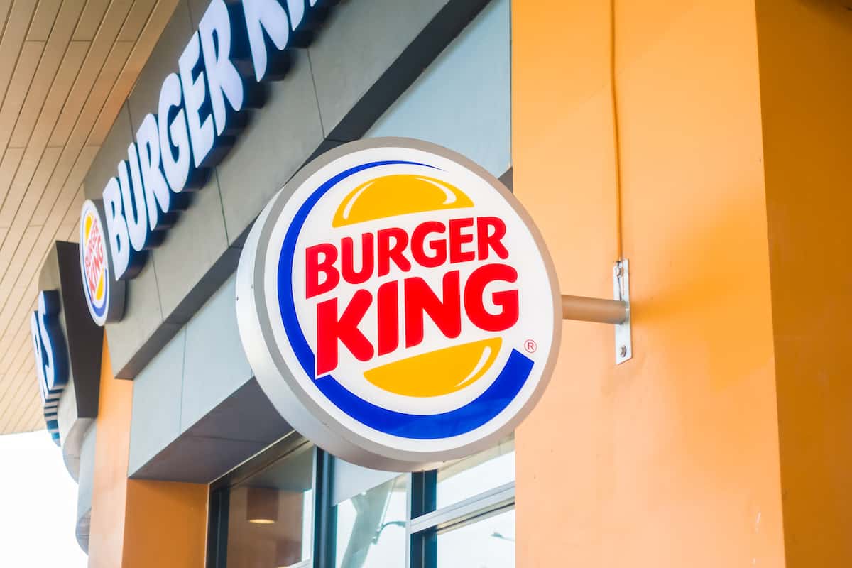 Does Burger King Take Apple Pay In 2022? (In-Store, In-App + More)