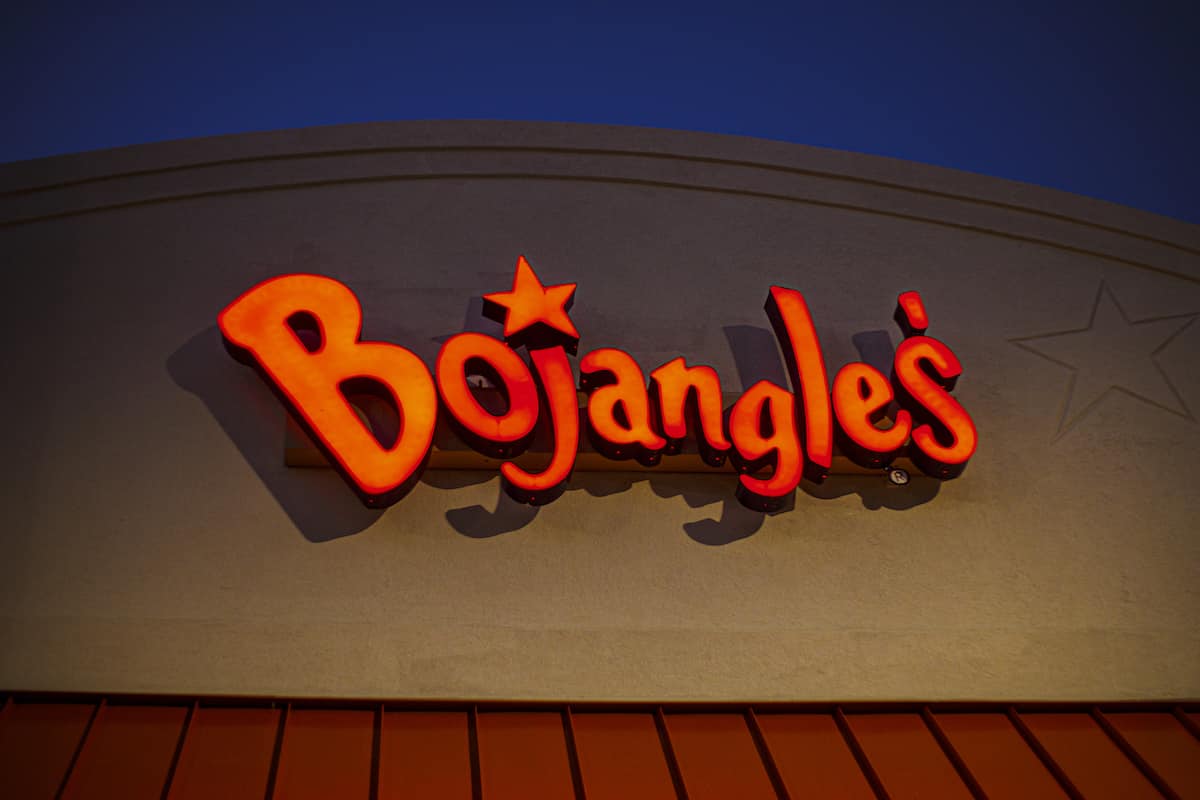 What Time Does Bojangles Start Serving Lunch